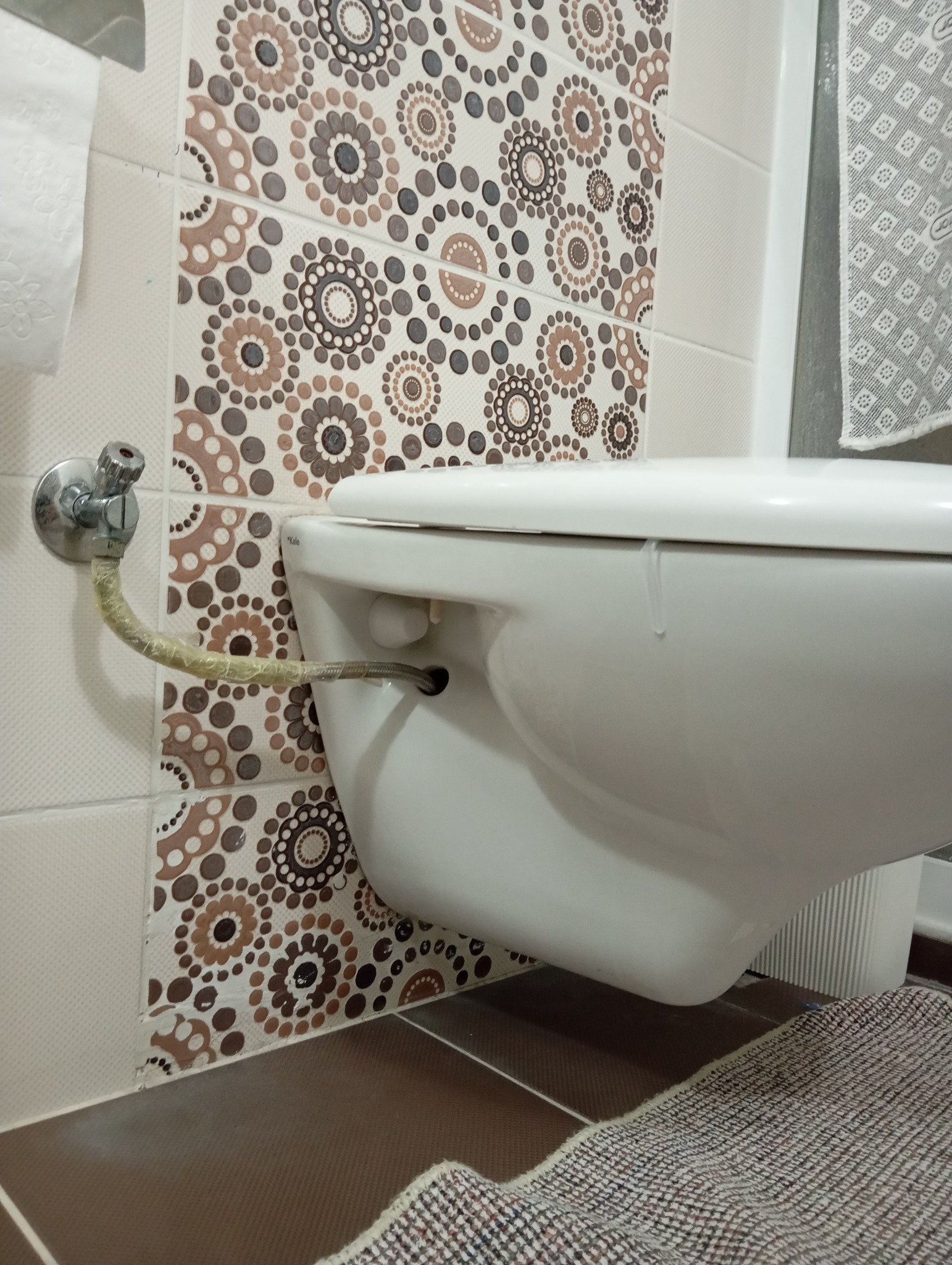 Taharet musluğu ve klozet bağlantı kontrolü